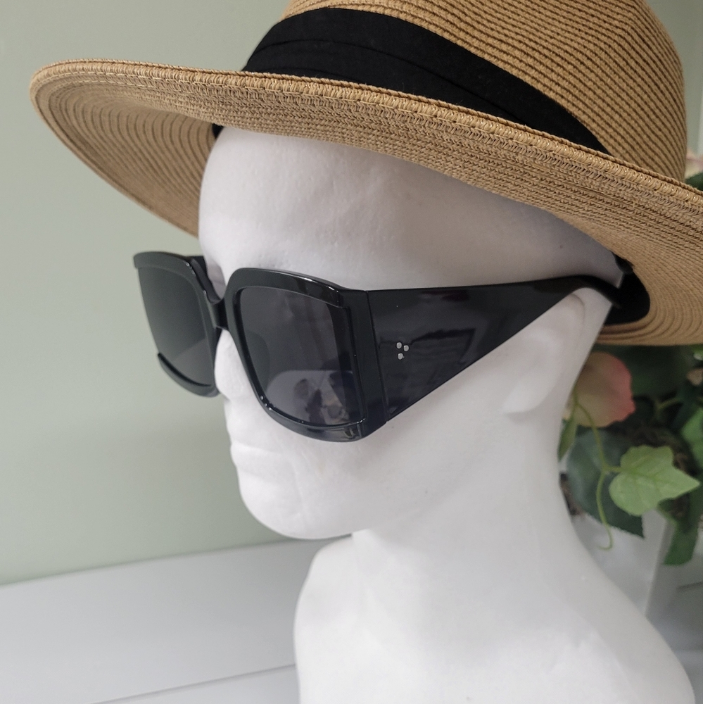 NWT OVERSIZED SQUARE FRAME DESIGNER STYLE SUNGLASSES  w Case Quality!!